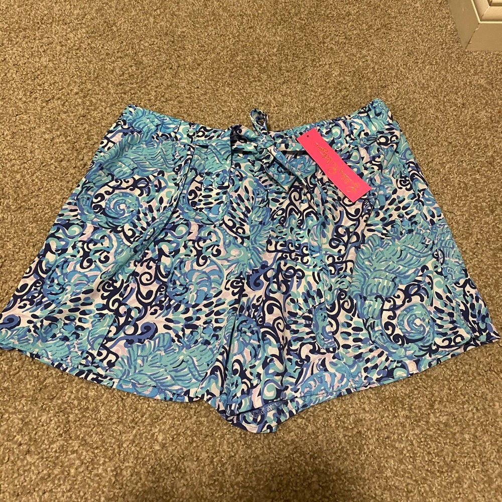Lilly Pulitzer printed shorts sz 10